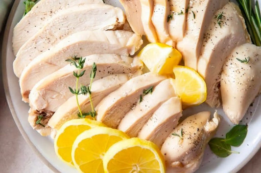 Ức gà hấp gừng